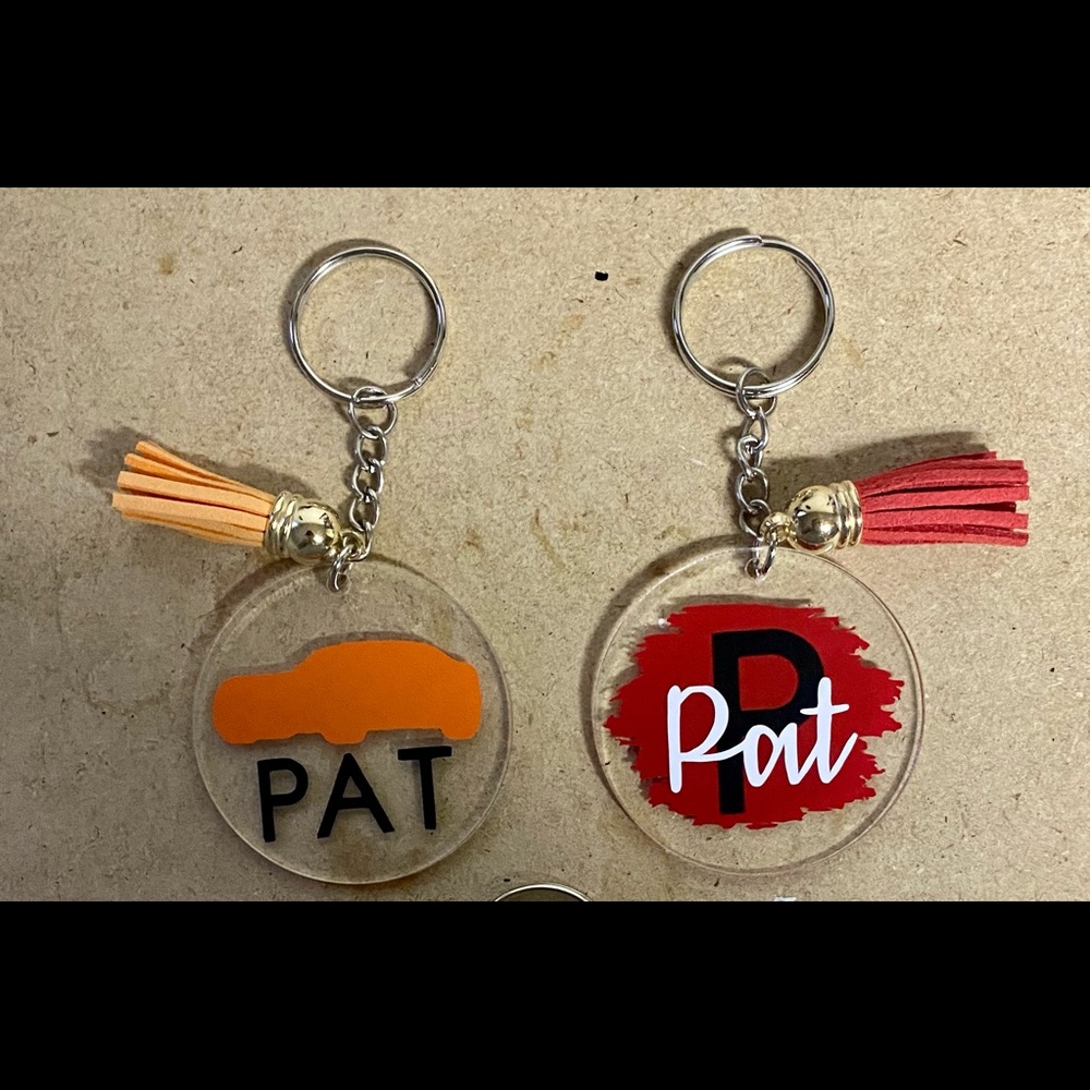Personalized keychains!! - Picture 4 of 6